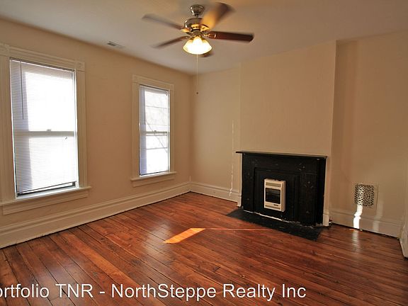 3rd image of 50 King Ave APT 3)