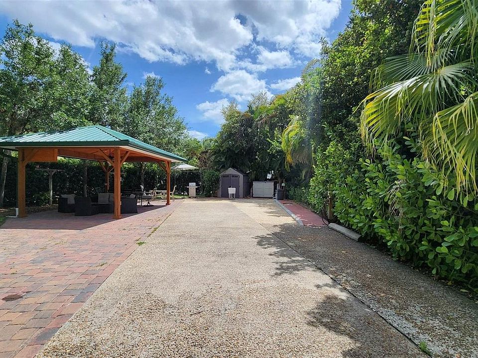 1st image of 340 DEER COURT