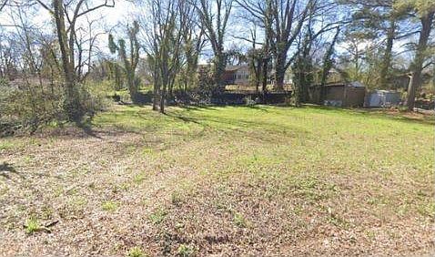 2nd image of 408 E 18th St E