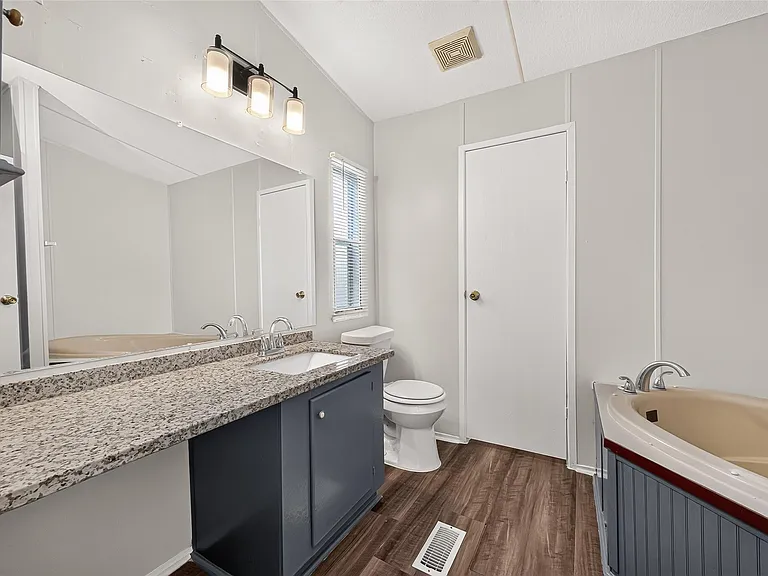 20306 Mountaindale Dr — Photo 18