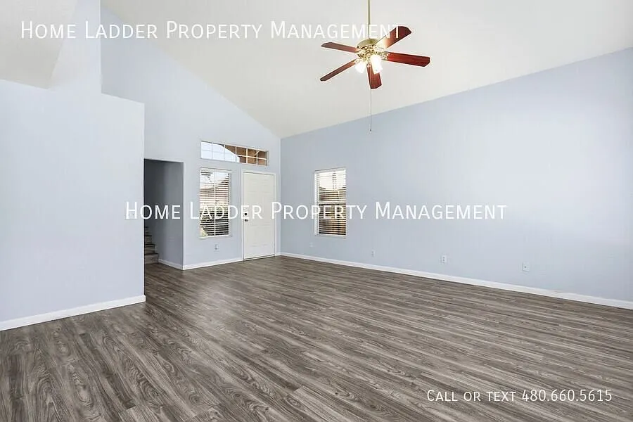 Beautifully maintained 3-bedroom, 2.5-bath home with no HOA! — Photo 4