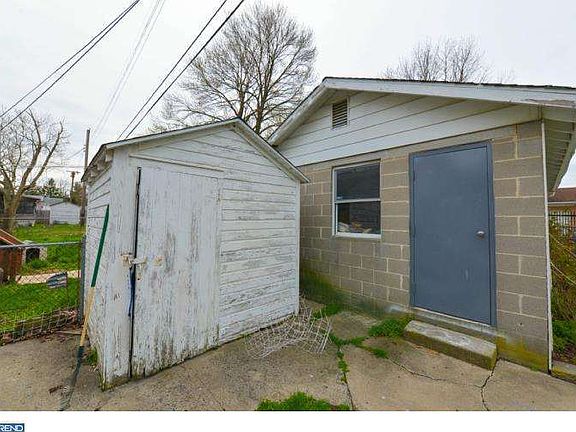 5th image of 336 Ives Ave