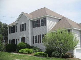 211 Marshall Rd, Fitchburg, MA 01420