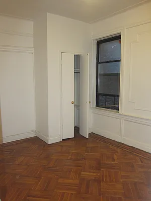 Rented by Excelsior Realty Services | media 16