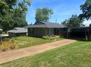 1400 Bali Ct, Saint Louis, MO