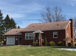 624 Hickory Dr, New Castle, PA 16101