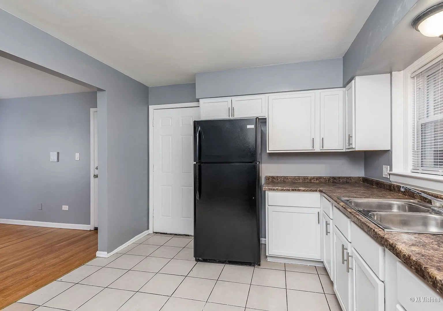 1 bed, $1,300 — Photo 3