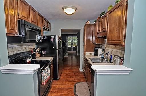5th image of 171 Laurelwood Dr