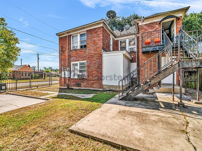 2121 Alabama St — Photo 28