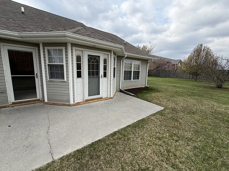 Commonwealth Senior Living at Christiansburg — Photo 18