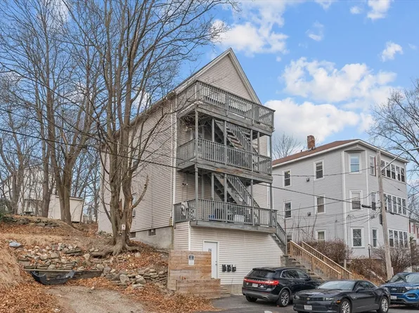 26 Edgeworth St, Worcester, MA 01605