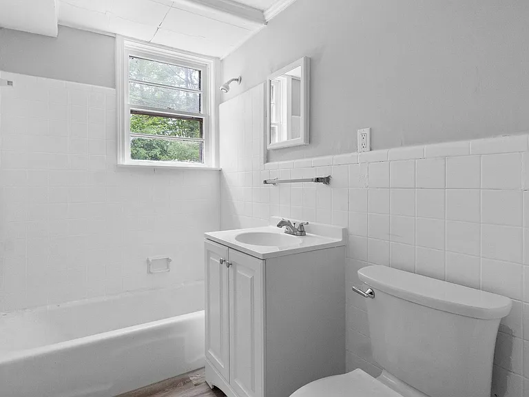 427 Circle Dr — Photo 36