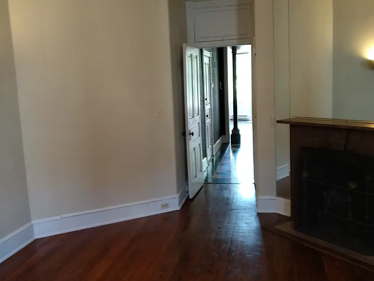1700BLOCK Bolton St — Photo 8