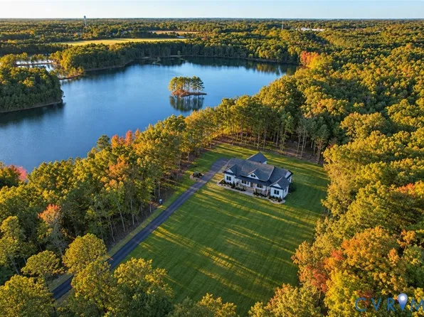 13216 Bradley Bridge Rd, Chester, VA 23831