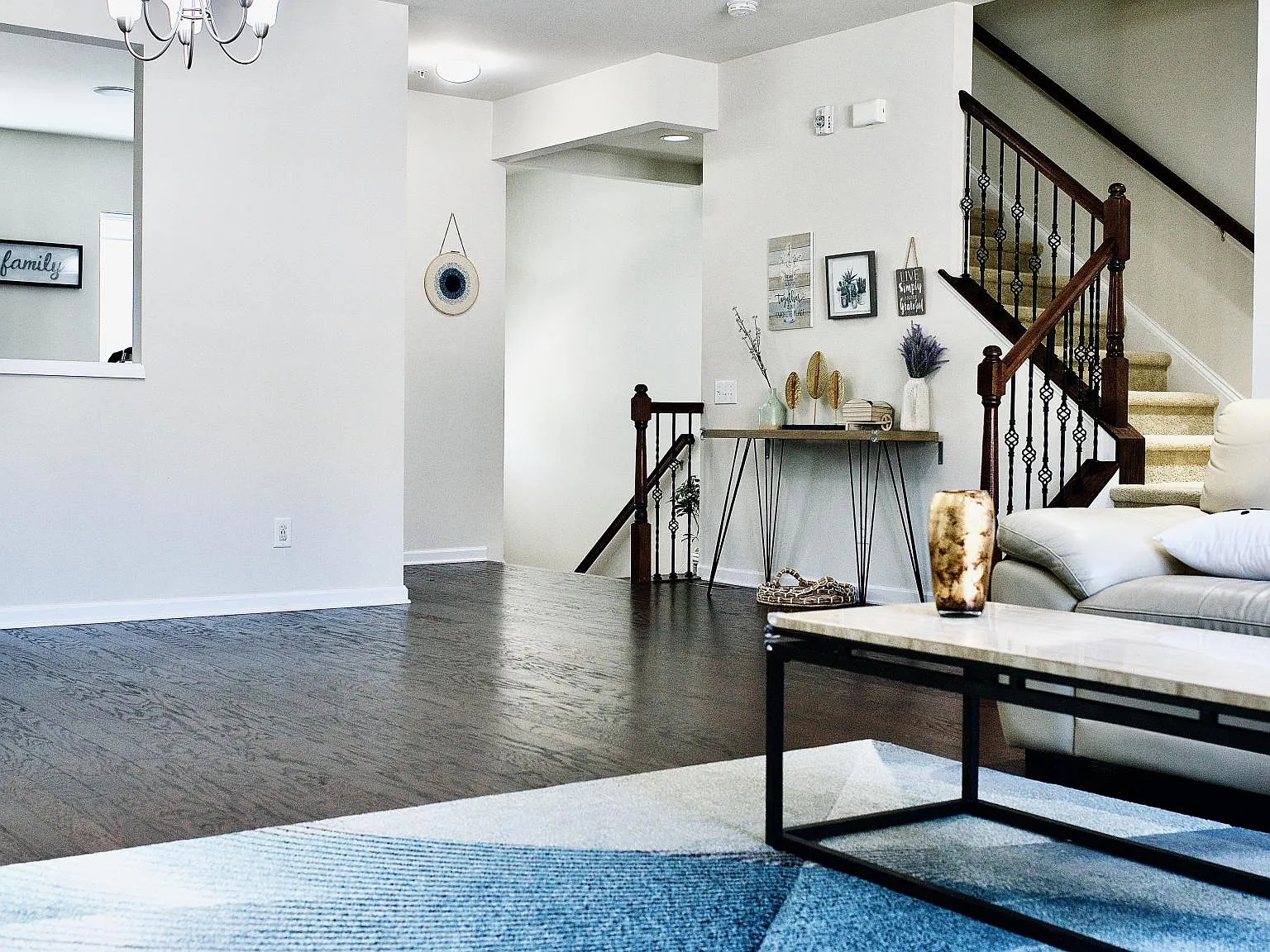 3 bed, 2231 sqft, $3,500 — Photo 3