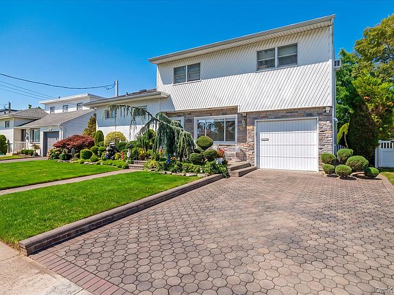3rd image of 3495 Bayfield Boulevard