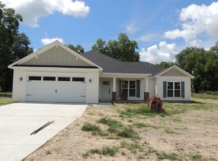 325 Buck Run Dr W, Leesburg, GA 31763