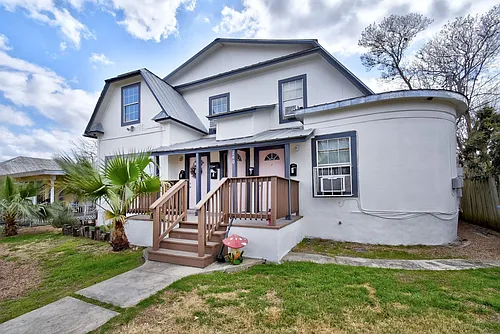 240 Princeton Ave #B Photo 1