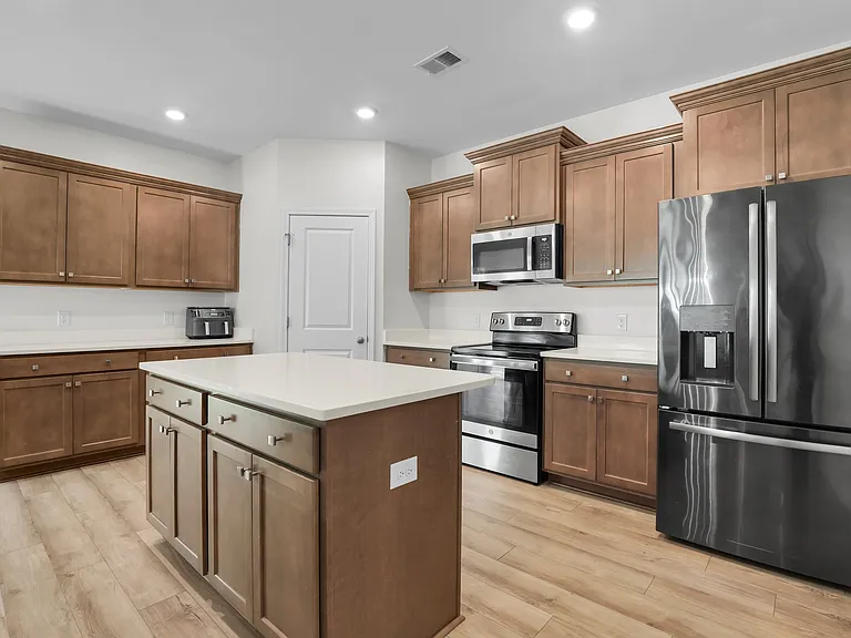 2980 Kingswood Dr — Photo 15