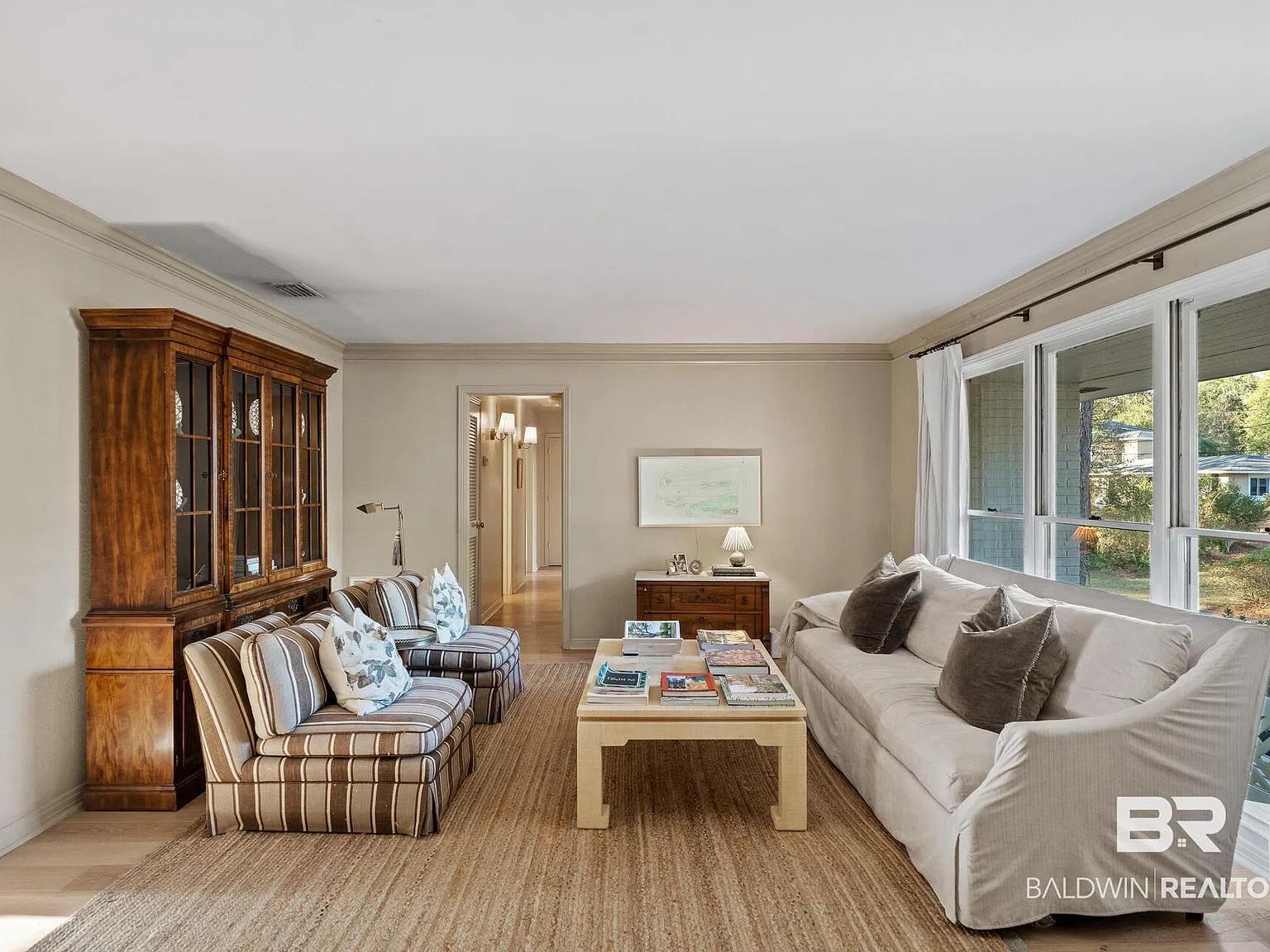 3 bed, 2.5 bath, 2192 sqft, $4,500 — Photo 3