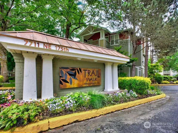 7711 NE 175th Street #B301, Kenmore, WA 98028