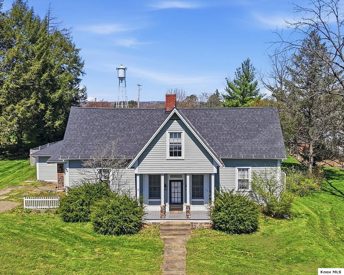 Listing photo 2 for 122 W Sandusky St