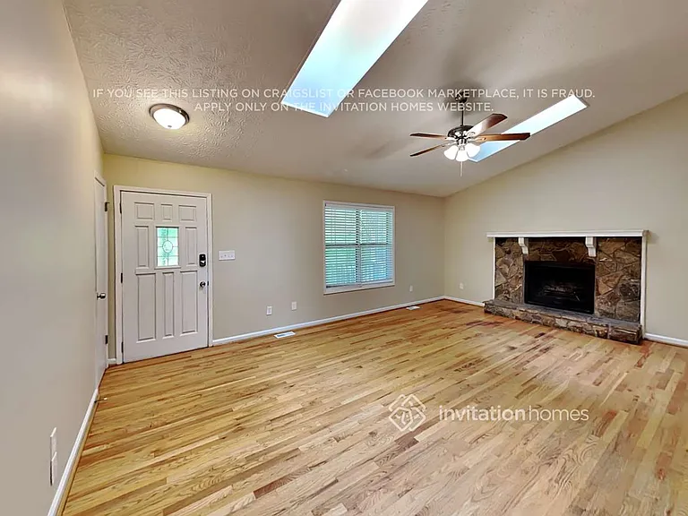264 Park Ave E — Photo 5