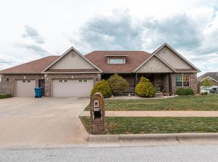 1120 W Meadow St, Ozark, MO 65721