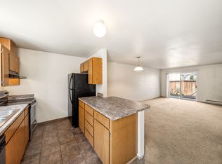 4527 S Puget Sound Ave APT D, Tacoma, WA 98409