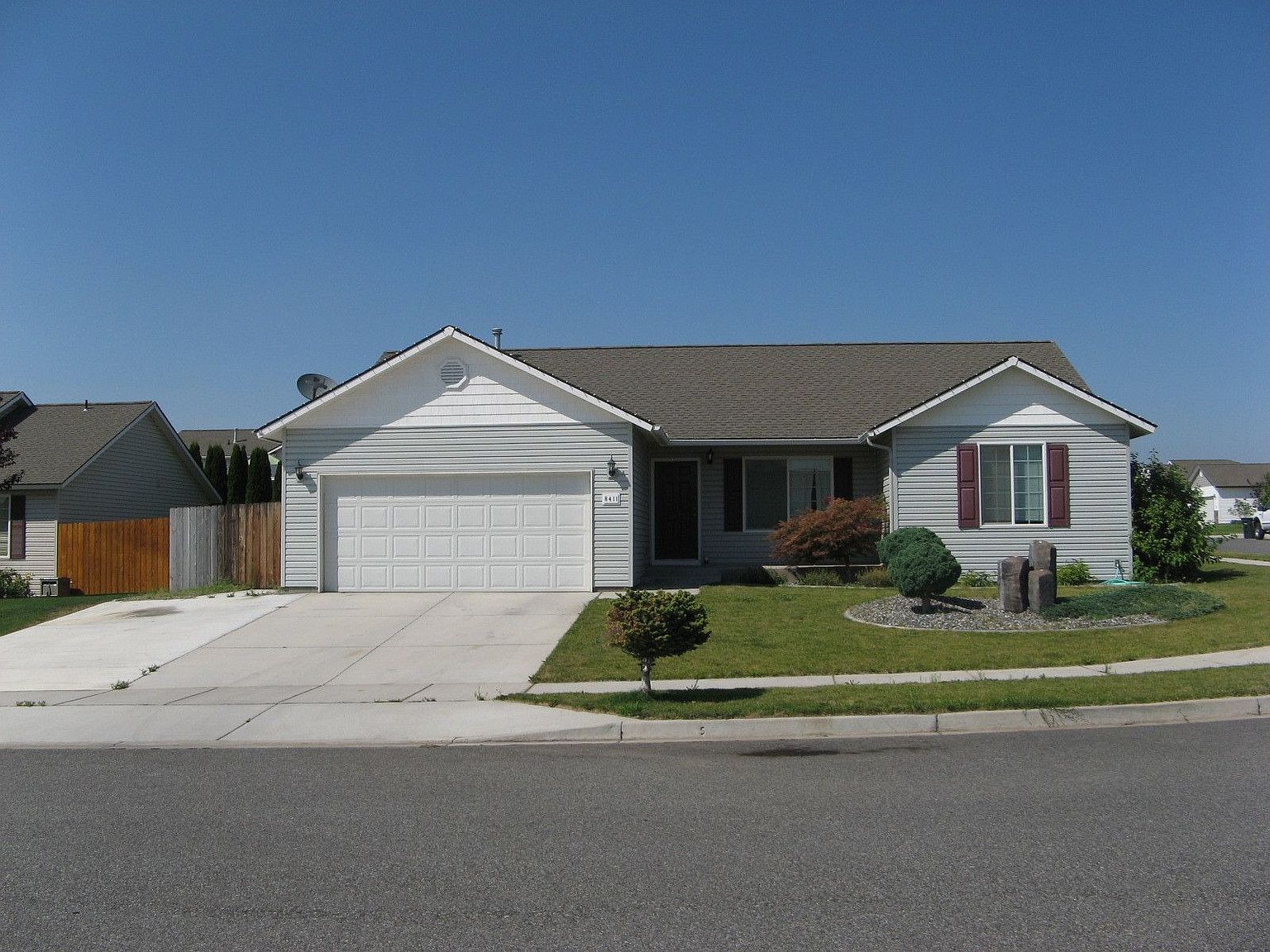 8411 Piccadilly Dr, Pasco, WA 99301 | Zillow