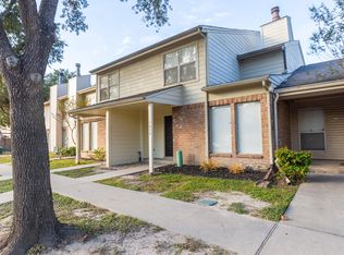 7850 Green Lawn Dr, Houston, TX 77088