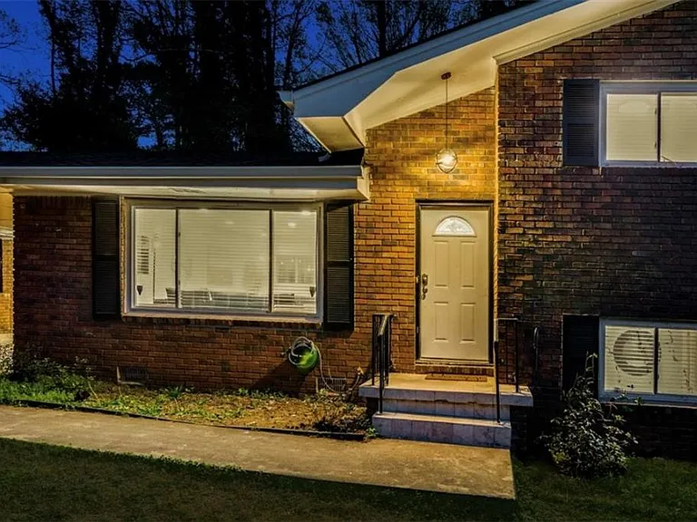 3490 Turner Heights Dr — Photo 3
