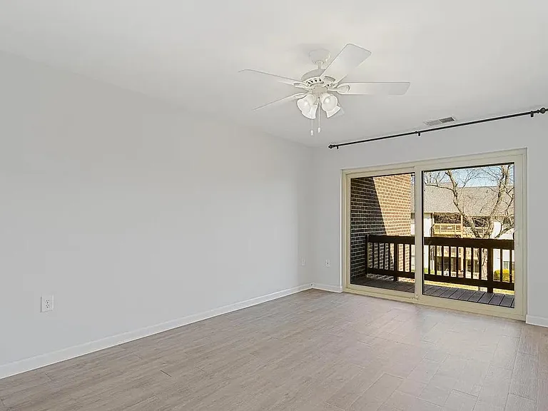 5015 Green Mountain Cir #5 — Photo 10