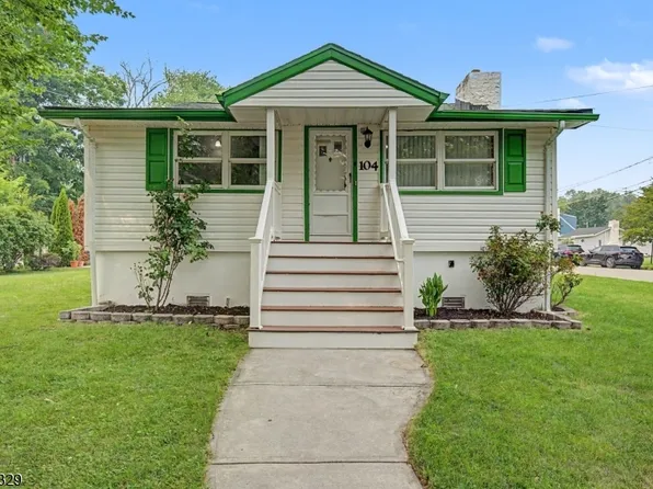 104 Lake Shore Dr, Parsippany-Troy Hills Twp., NJ 07034