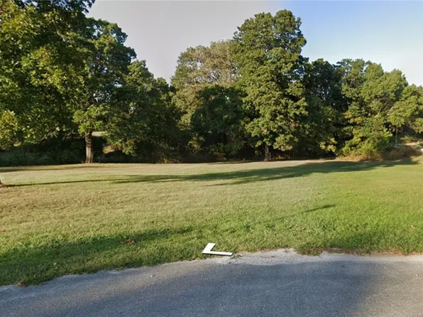 525 Hawkeye Ln #9-10, Harrison, AR 72601