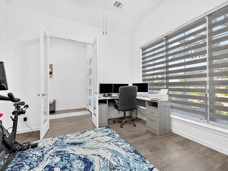 4000 Nightingale St — Photo 34