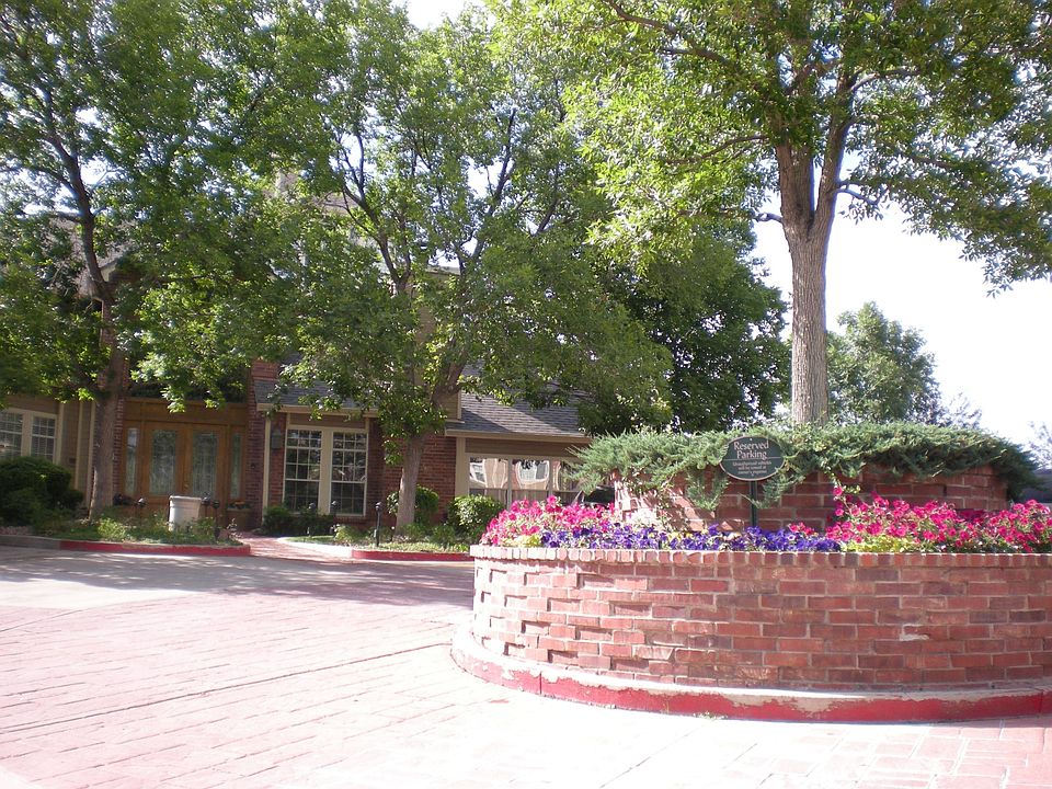 Entry to Complex