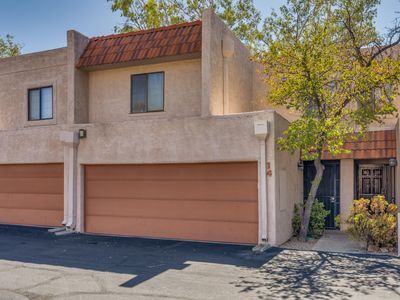 1949 N Swan Rd, Tucson, AZ, 85712
