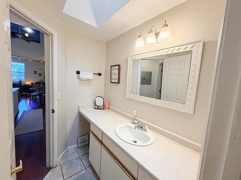 3050 W Prentice Ave #H — Photo 24