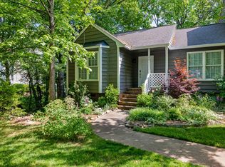 144 Lake Hollow Cir, Cary, NC 27513