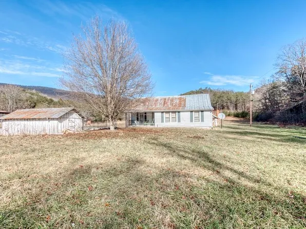 2013 Little Walker Way, Marion, VA 24354