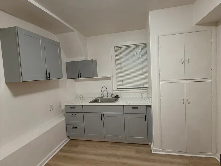 1631 T St #D — Photo 4