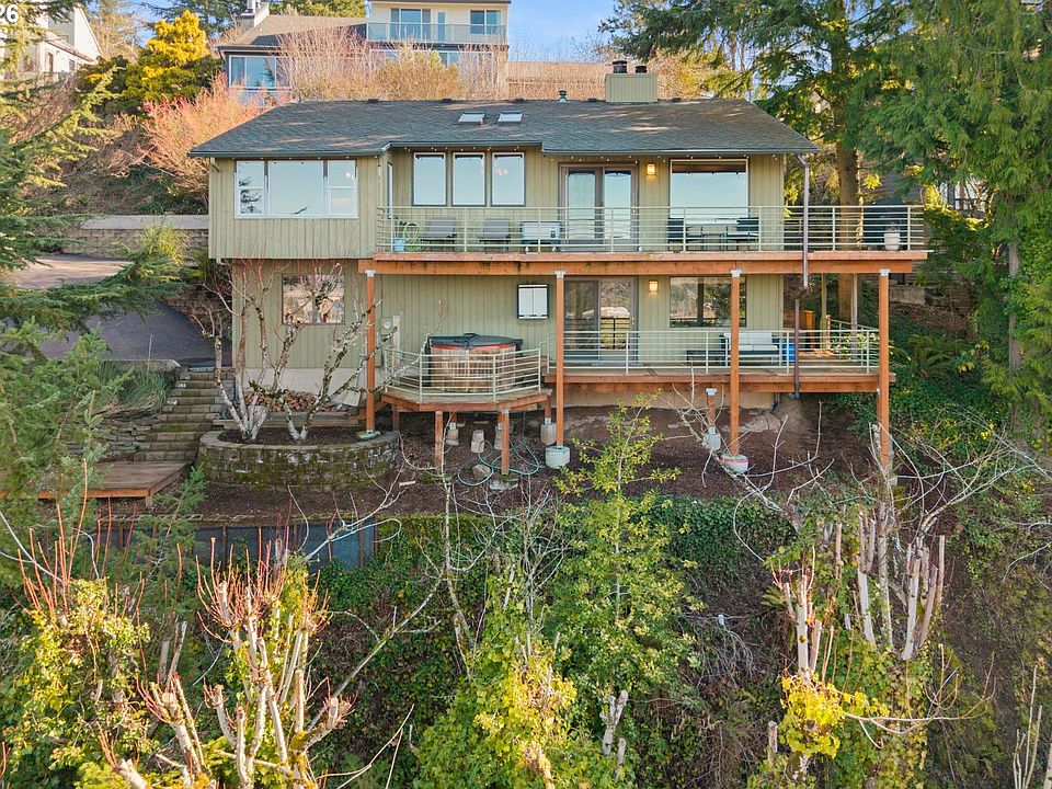 1st image of 2831 NE Rocky Butte Rd