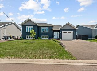 14 Robert St, Shediac, NB E4P 0R2