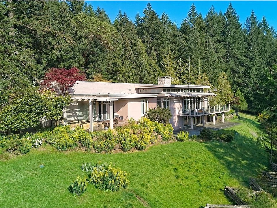 1st image of 2875 Southey Point Rd