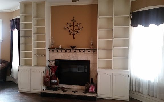 3rd image of 7047 N Ashland Ave
