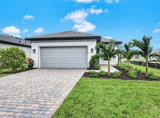 20580 Pebble Glen Dr, Estero, FL 33928