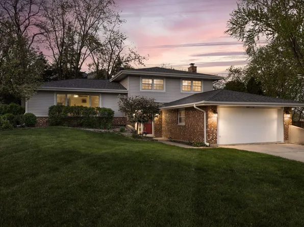 1206 Sleepy Hollow Ln, Darien, IL 60561