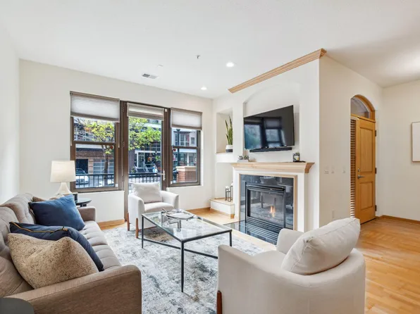 212 Portland Ave, Minneapolis, MN 55401