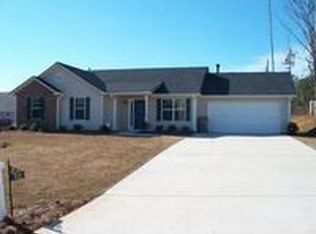 302 Preakness Dr, Lagrange, GA 30241